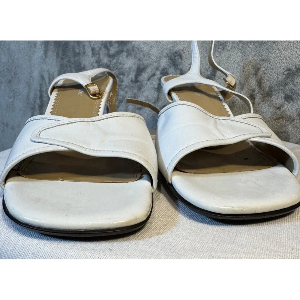 Naturalizer size 10N chunky Heel Sandal White slingback shoe adjustable straps